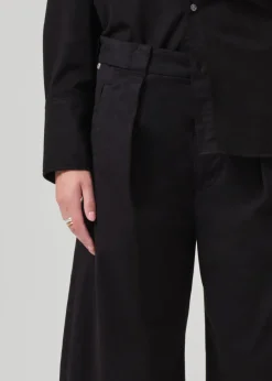 Cara Cropped Pleated Trouser